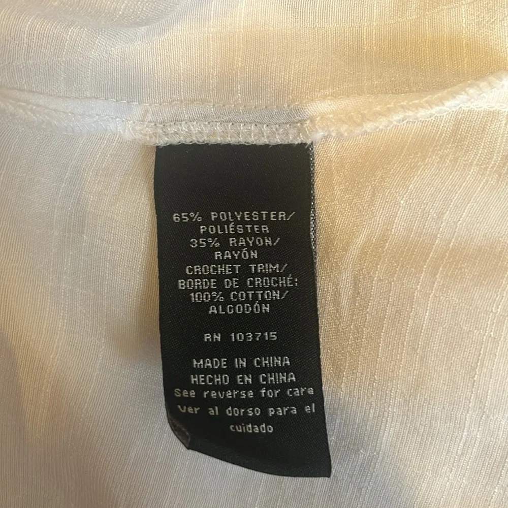 Zac & Rachel White Blouse with Elegant Design size XL - Picture 9 of 11